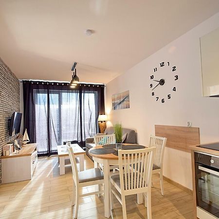 Apartament Oliwka Z Prywatnym Miejscem Postojowym Kołobrzeg Eksteriør billede